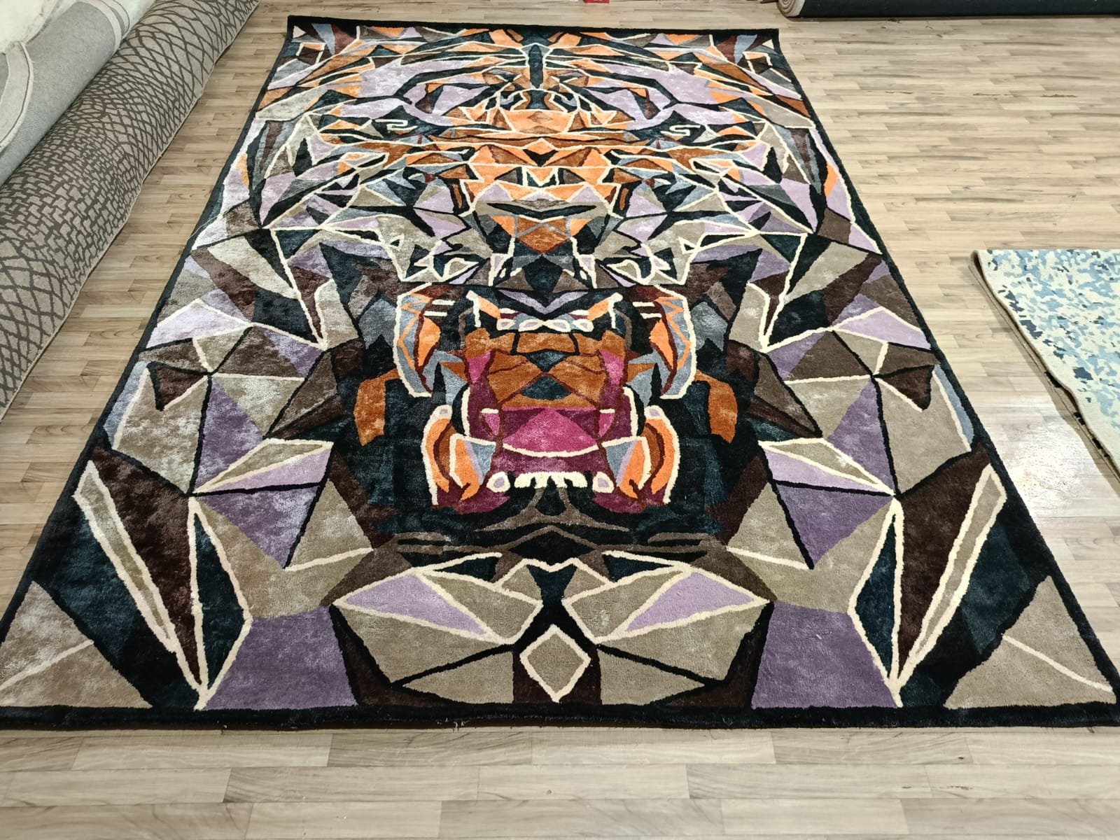 HAND TUFTED RUGS - SR HT 003